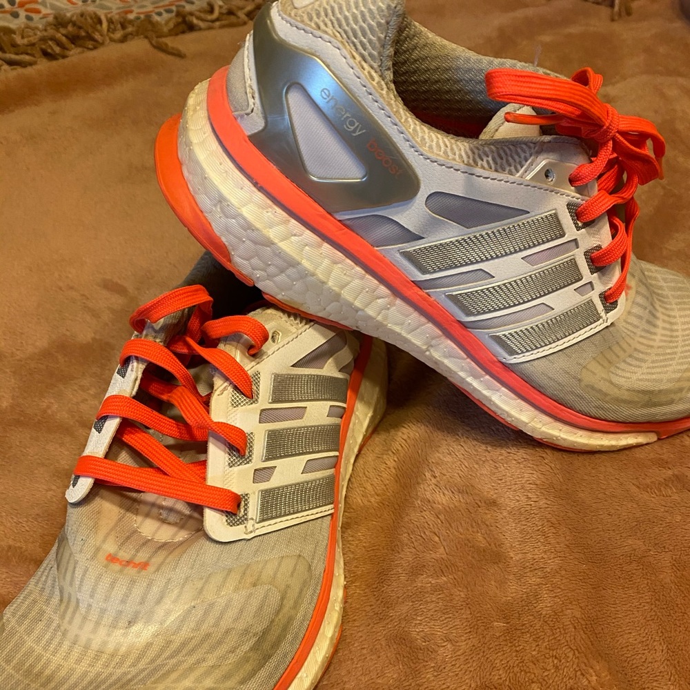 Tennis Shoes